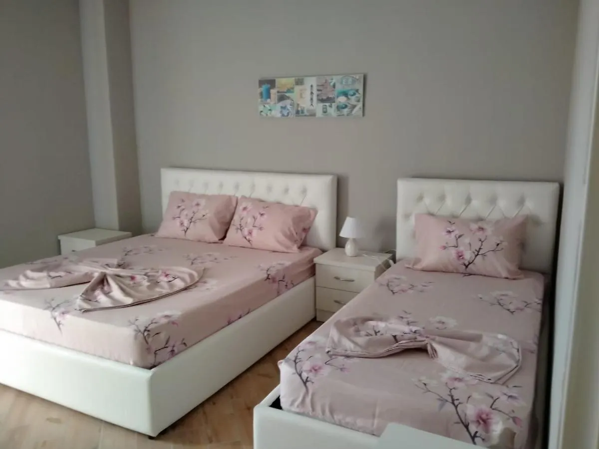 Apartments In Durres Beach Golem (Tirana)